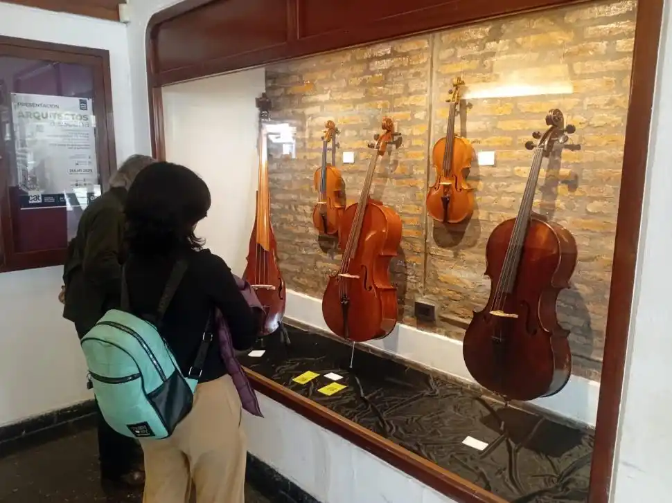 PARA ADMIRAR. El trabajo que realizan en la Facultad de Artes.