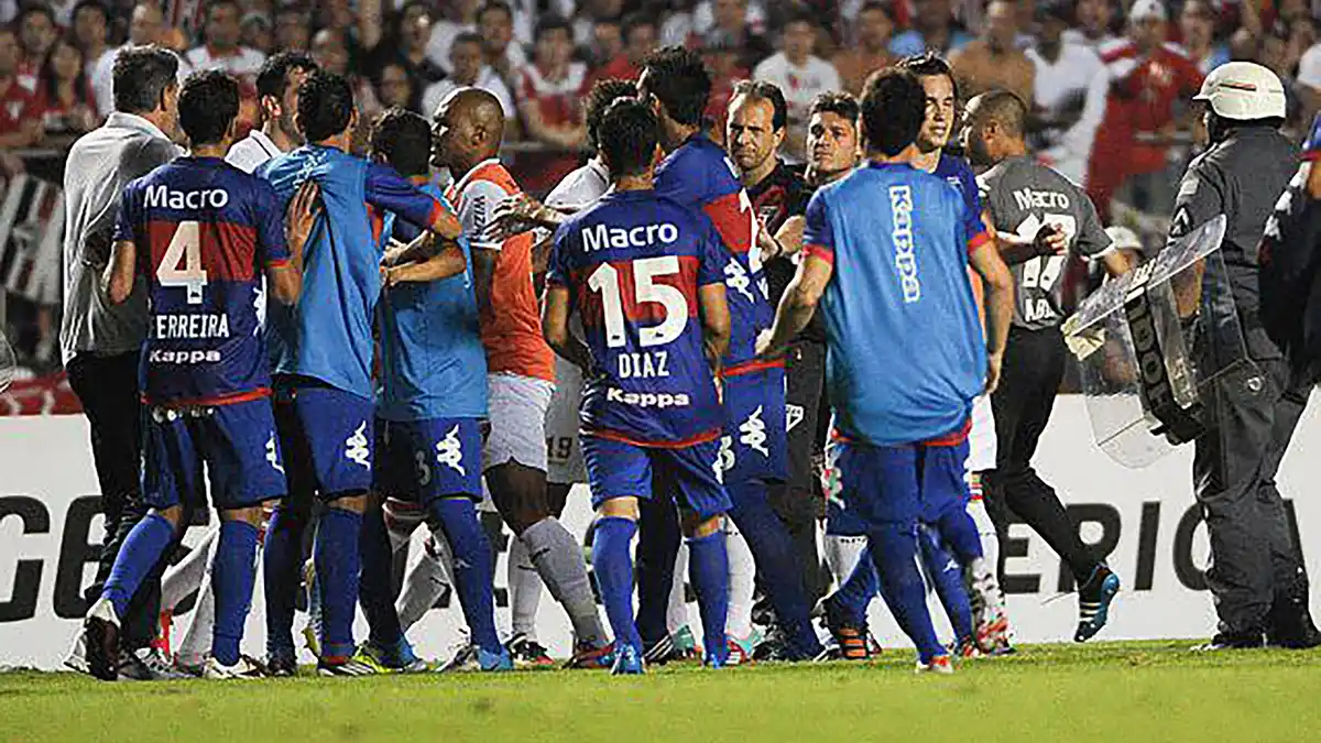 Los antecedentes de fallos de Conmebol: ¿qué puede pasar con Independiente y Universidad de Chile?