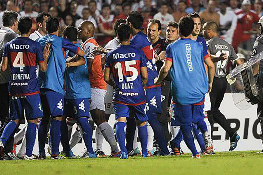 Los antecedentes de fallos de Conmebol: ¿qué puede pasar con Independiente y Universidad de Chile?