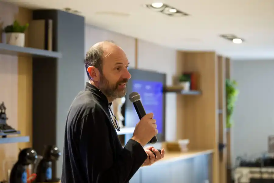CAPACITADOR. Aguirre presentó su propuesta llamada “Con las audiencias en el centro. Estrategias para volver a ser relevantes”. LA GACETA / FOTO DE DIEGO ARÁOZ
