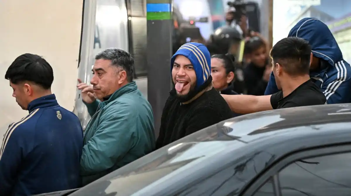 Escándalo en Avellaneda: hinchas chilenos quisieron agredir a un delivery de Independiente
