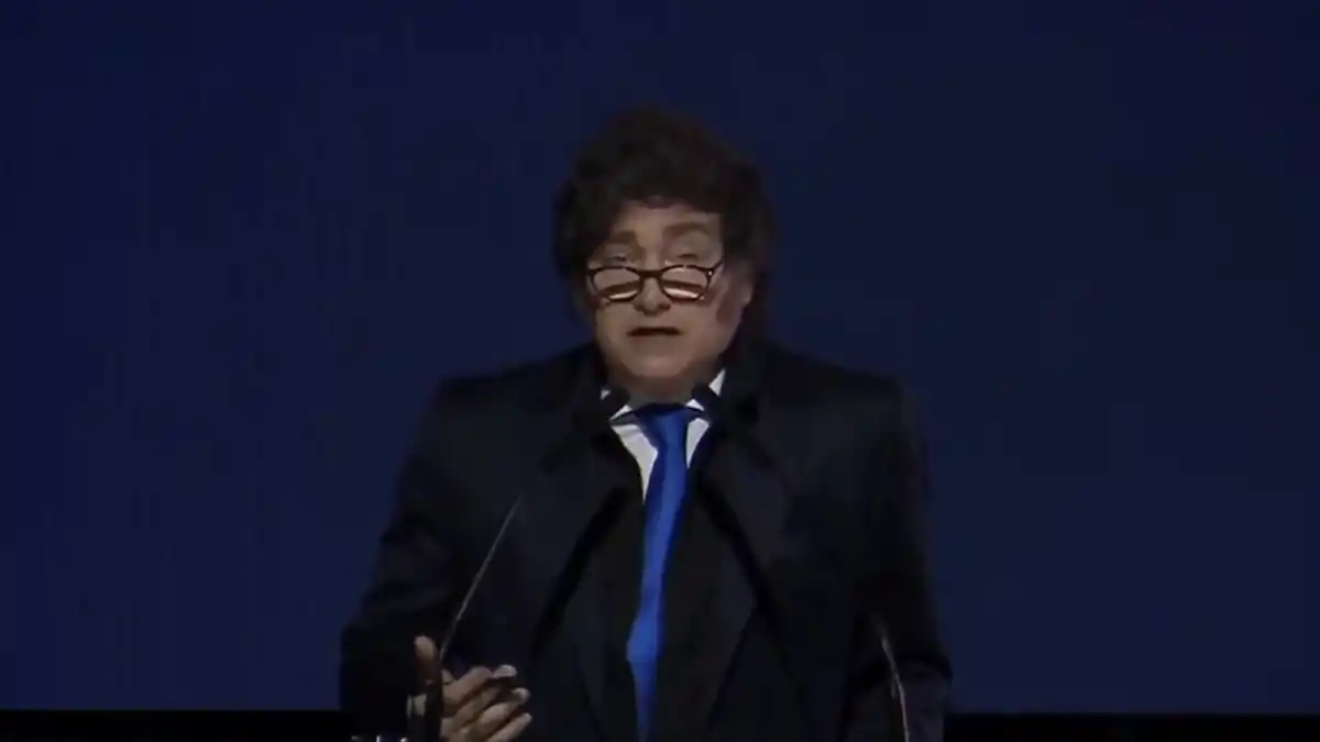 En Rosario, Javier Milei evitó hablar del escándalo de los audios y apuntó contra los “sodomitas del capital”