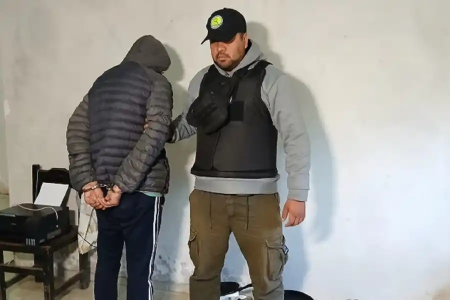 El Gobierno difundió el video del operativo policial que terminó con la detención del acusado de amenazar a Jaldo