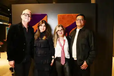 Artes visuales: pinturas y fotos dialogan desde una explosión de colores