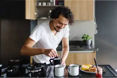 Solo 5 minutos y pocos ingredientes: el desayuno saludable recomendado por una especialista de Harvard