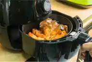 Qué cocinar en la freidora de aire: siete comidas que te simplificarán la vida