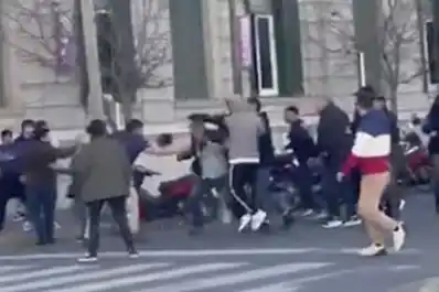 Atacaron a militantes de La Libertad Avanza en Junín y hay heridos: Milei culpó a “hordas kirchneristas”