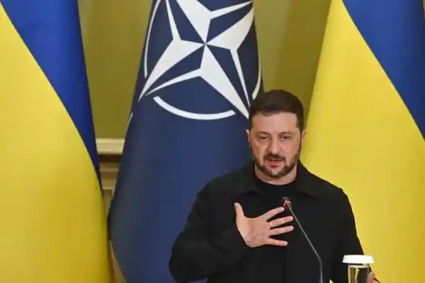 Zelenski insiste en reunirse cara a cara con Putin