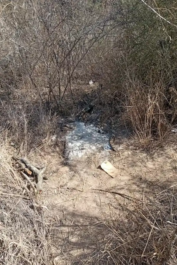 RECURSO. El acusado prendía una fogata para calentarse.