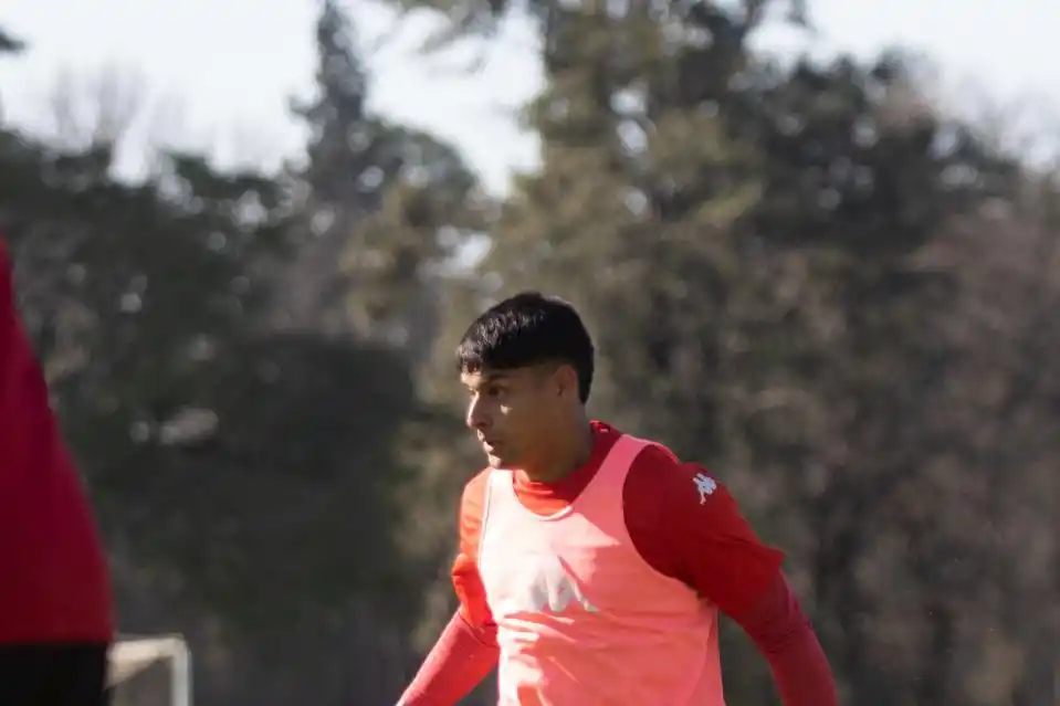 Juan Cruz Esquivel será baja por lesión