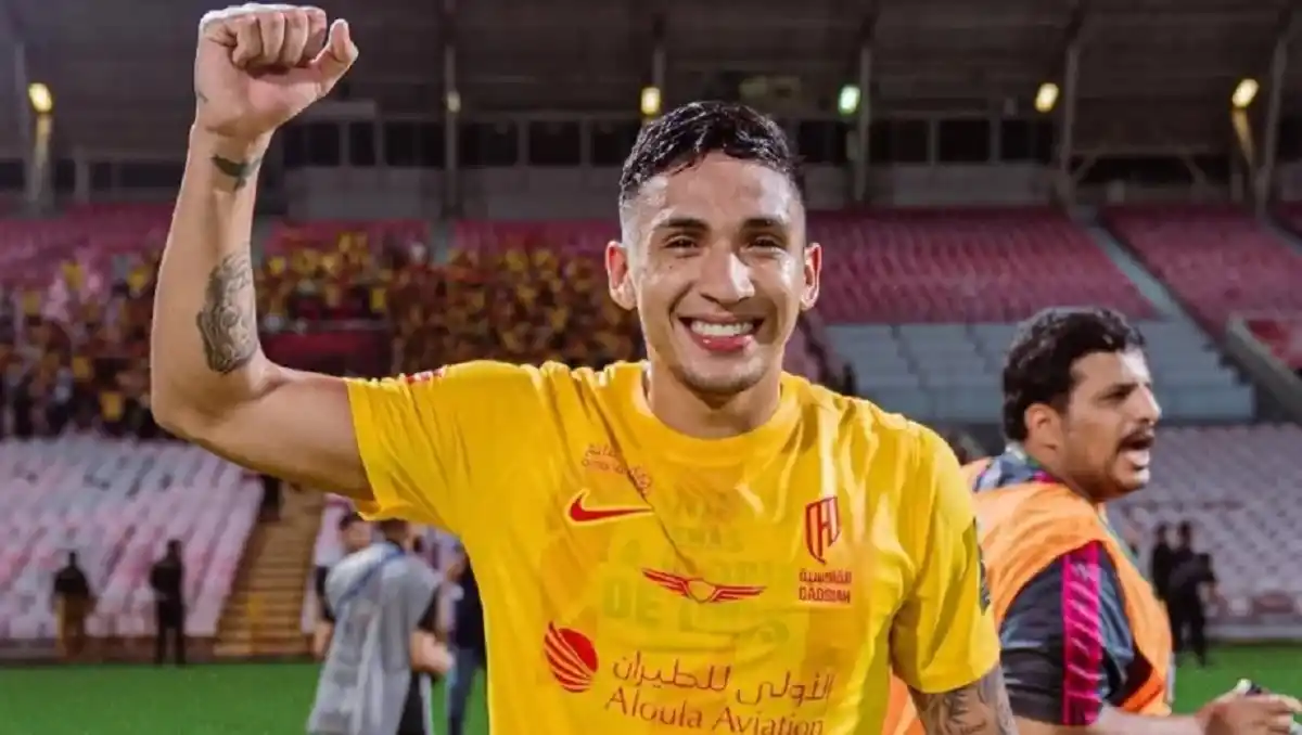 Con una millonaria oferta al Al-Qadisiyah, Bayer Leverkusen busca quedarse con Equi Fernández