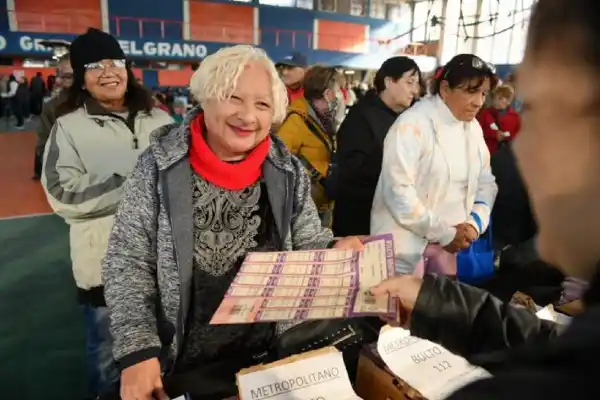 Atención, jubilados: la entrega del Boleto Gratuito iniciará el 1 de septiembre