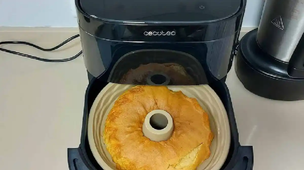 Cómo hacer bizcochuelo en la freidora de aire: receta fácil y rápida