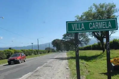 Maratón solidaria: en Villa Carmela corren para ayudar a una escuela de Tafí Viejo