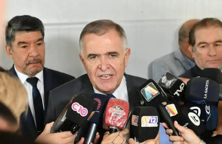 PRIMER CANDIDATO. El gobernador Osvaldo Jaldo lidera la lista del “Frente Tucumán Primero”. 