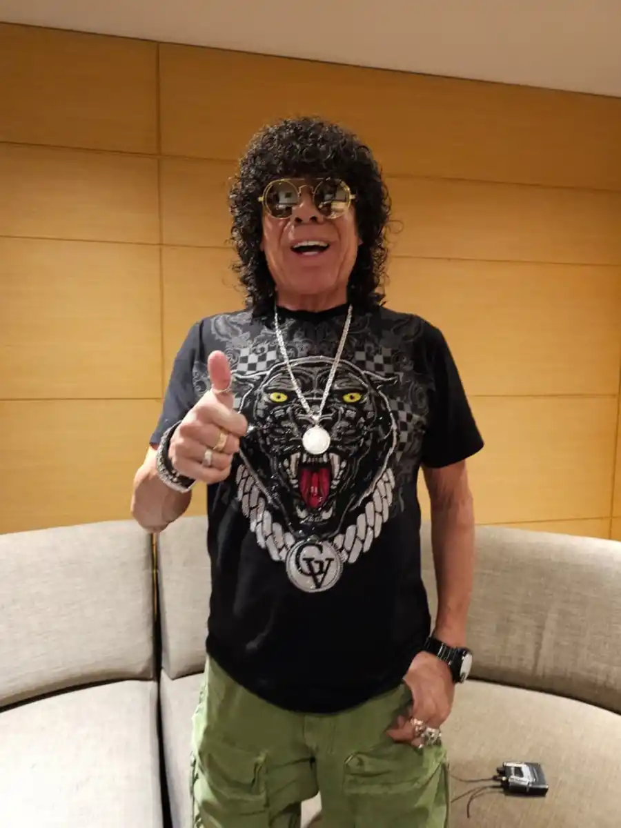 Carlos La Mona Jiménez en Tucumán: “Quiero morirme en el escenario”