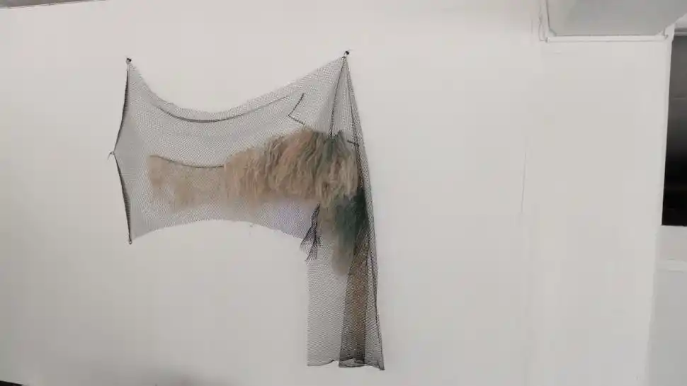 ARTE TEXTIL. La delicada pieza de Karla Buzo está realizada con lino que se cultiva en los valles.
