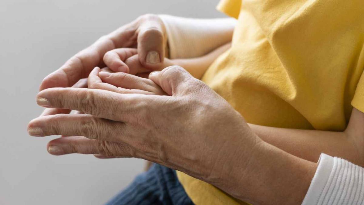 Estos son los primeros signos de la ELA que alertan y requieren atención médica urgente