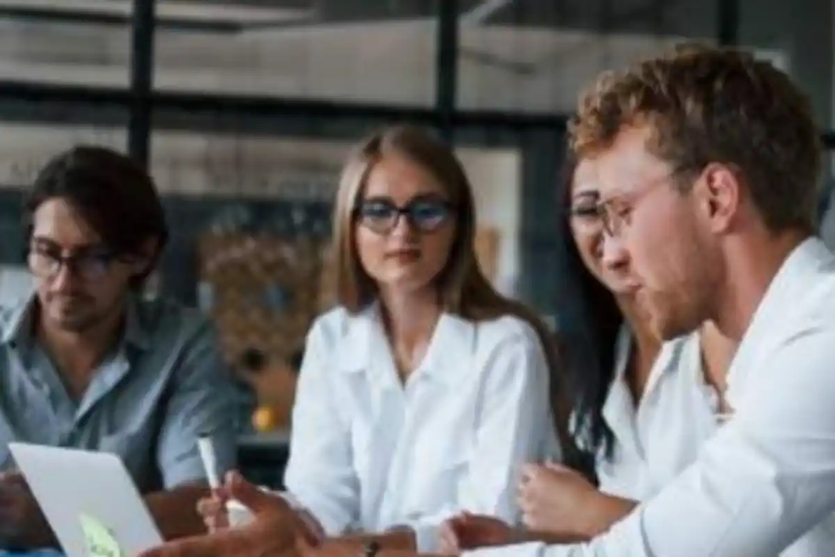 Cambios en la modalidad laboral: el 60% de los jóvenes rechaza esquemas de presencialidad rígida