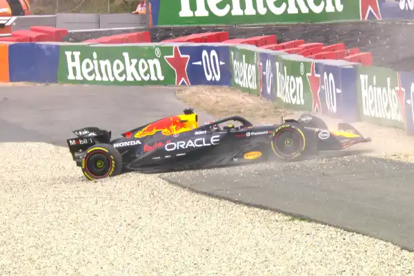 La insólita escena de Max Verstappen en Países Bajos que hizo reír a todos menos a Red Bull