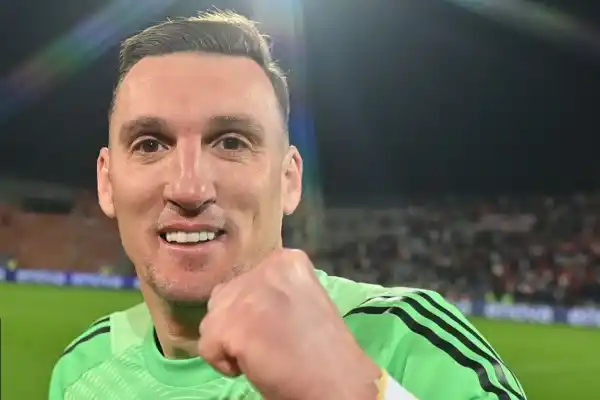 Armani gigante: atajó dos penales y metió a River entre los ocho mejores de la Copa Argentina