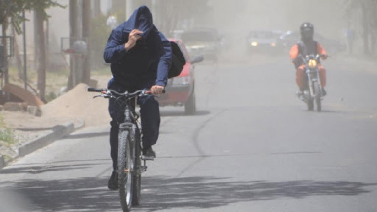 Alerta por fuertes vientos de hasta 100 km/h en tres provincias: ¿cuáles son y cómo estará el clima durante el fin de semana?