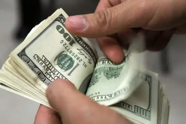 Escenario económico en la Argentina: apretón monetario para bajar el tipo de cambio