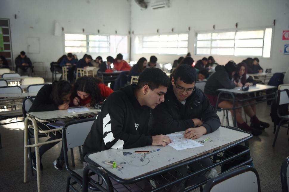 PAREJAS. Hasta ahora participaron desde los colegios pero en esta instancia se trasladarán a LA GACETA. la gaceta / fotos de analía jaramillo