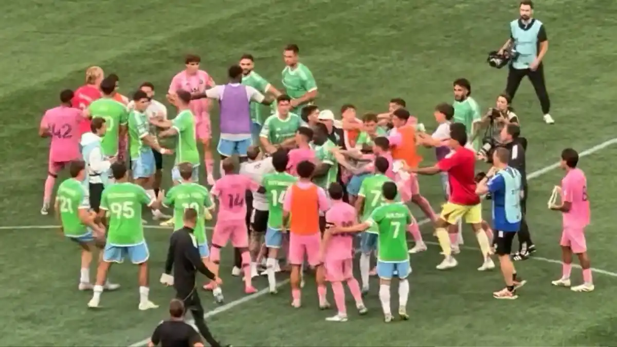 Inter Miami perdió 3-0 frente a Seattle y la final terminó en escándalo
