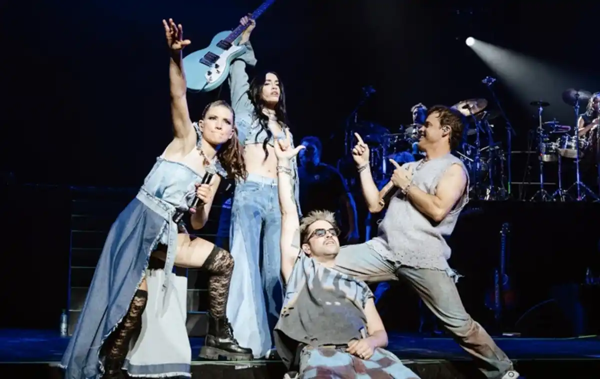 Video: Lali se sumó al regreso de Erreway y desató la euforia del público