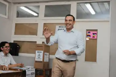 La frase de Valdés tras votar que sorprendió en Corrientes: “Todos seguimos buscando a Loan, como a Nisman”