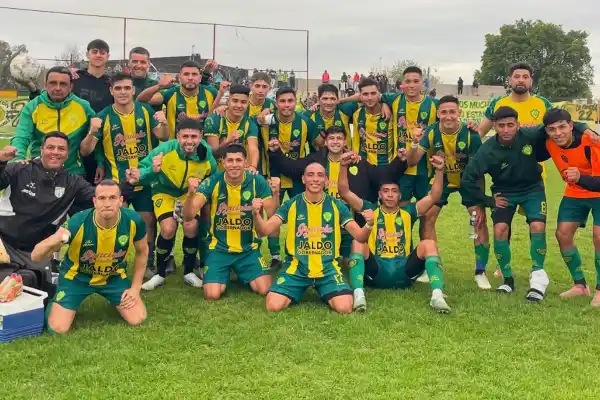Ateneo cortó la mala racha y sumó su primer triunfo en la zona Campeonato del Anual