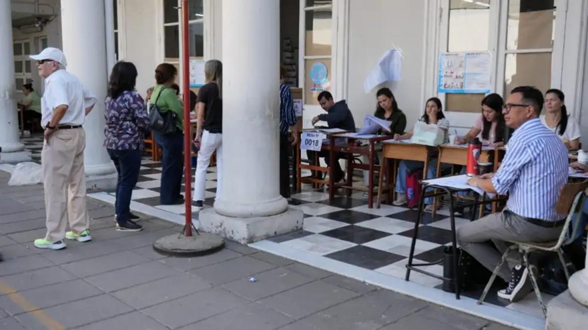 Elecciones en Corrientes, EN VIVO: aunque los primeros datos oficiales se darán a conocer a las 20, el oficialismo provincial ya festeja