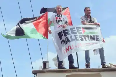 Por mar, desde Barcelona llevan ayuda hacia Gaza