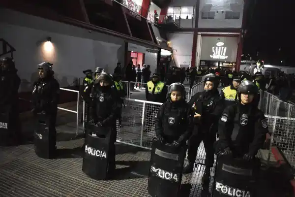 San Martín fue humillado por Arsenal y La Ciudadela estalló contra el plantel y la CD