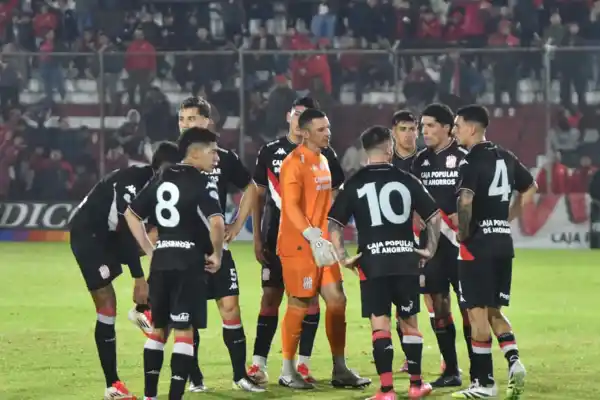 Crisis en San Martín: el equipo no muestra juego, empeoró con Campodónico y el futuro es oscuro