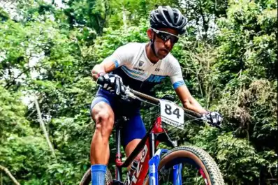 Álvaro Macías va por el título del Campeonato Tucumano de mountain bike