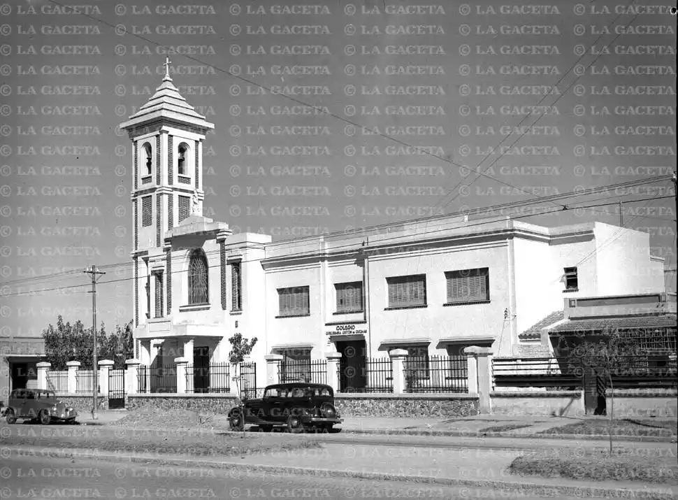 Recuerdos fotográficos: 1937. Comienzos del colegio Guillermina