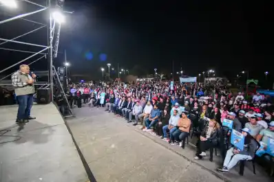 Jaldo, en Las Talitas, llamó a votar para “ponerle un freno” al gobierno nacional