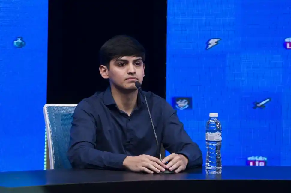 Debate Hagan lío: la grieta de los mayores atraviesa a los jóvenes