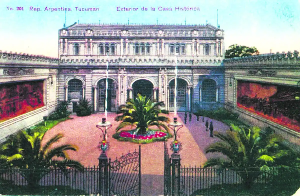 Recuerdos fotográficos: 1904. El atrio del Templete en la Casa Histórica