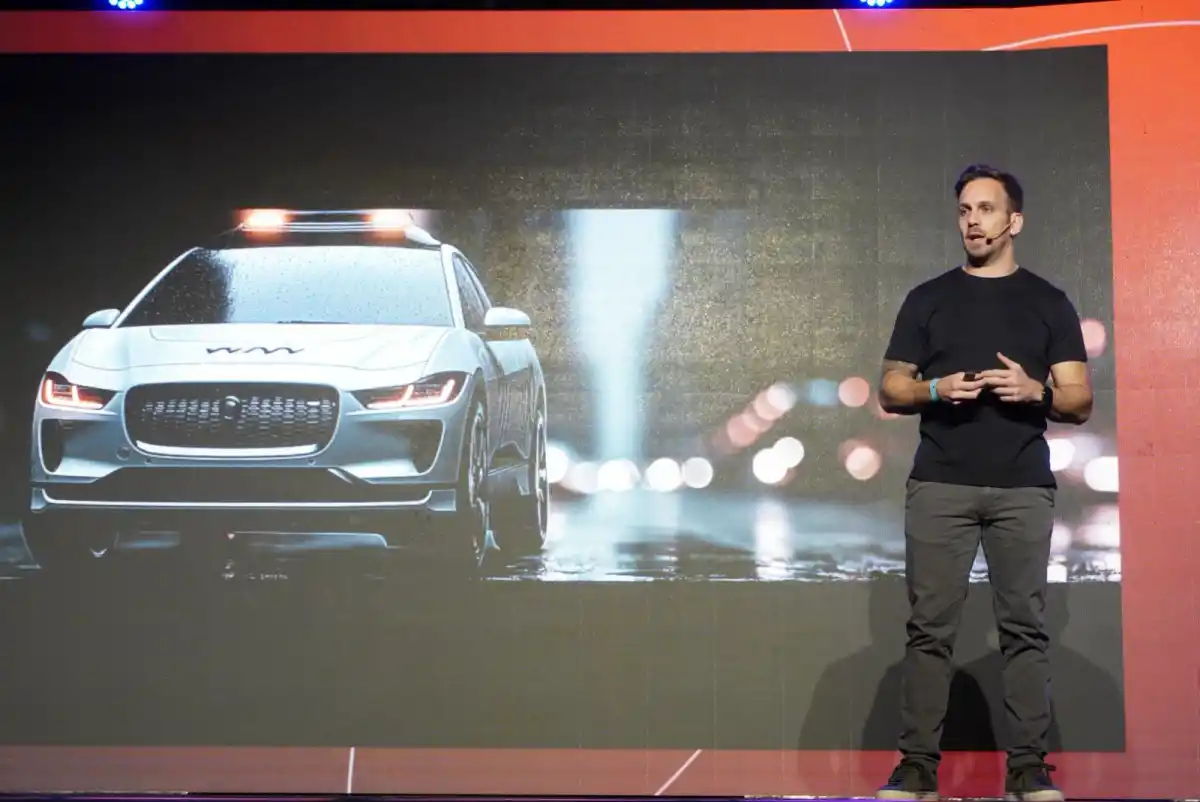 Endeavor Noa: Leandro Antonelli, consultor e investigador de tecnología en Google, dio una charla sobre cómo innovar en una empresa