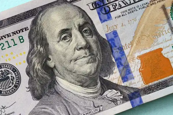 El dólar oficial se mantuvo estable, pero el blue volvió a subir a días de las elecciones en Buenos Aires
