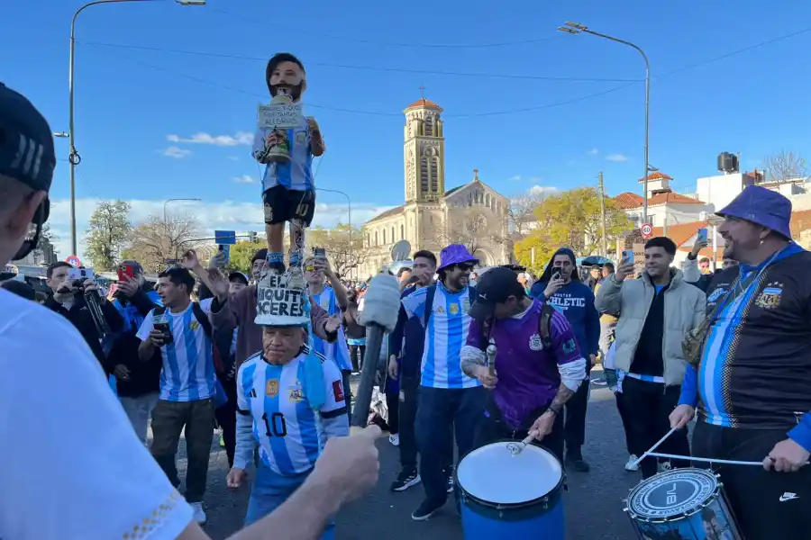 La hinchada de los bombos: “La Percu Argentina” le pone música a la despedida de Messi en Argentina