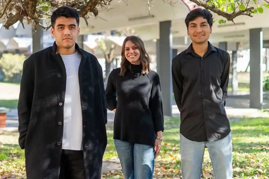 OTRO ORGULLO. En la categoría concurso Escolar Kashitu, también impulsado por los Inspireli Awards, son finalistas Matías Ezequiel Bazán Valladares, Amelia Muro, Federico y Kreisel, Miguel Ángel Leguizamón. / FAU