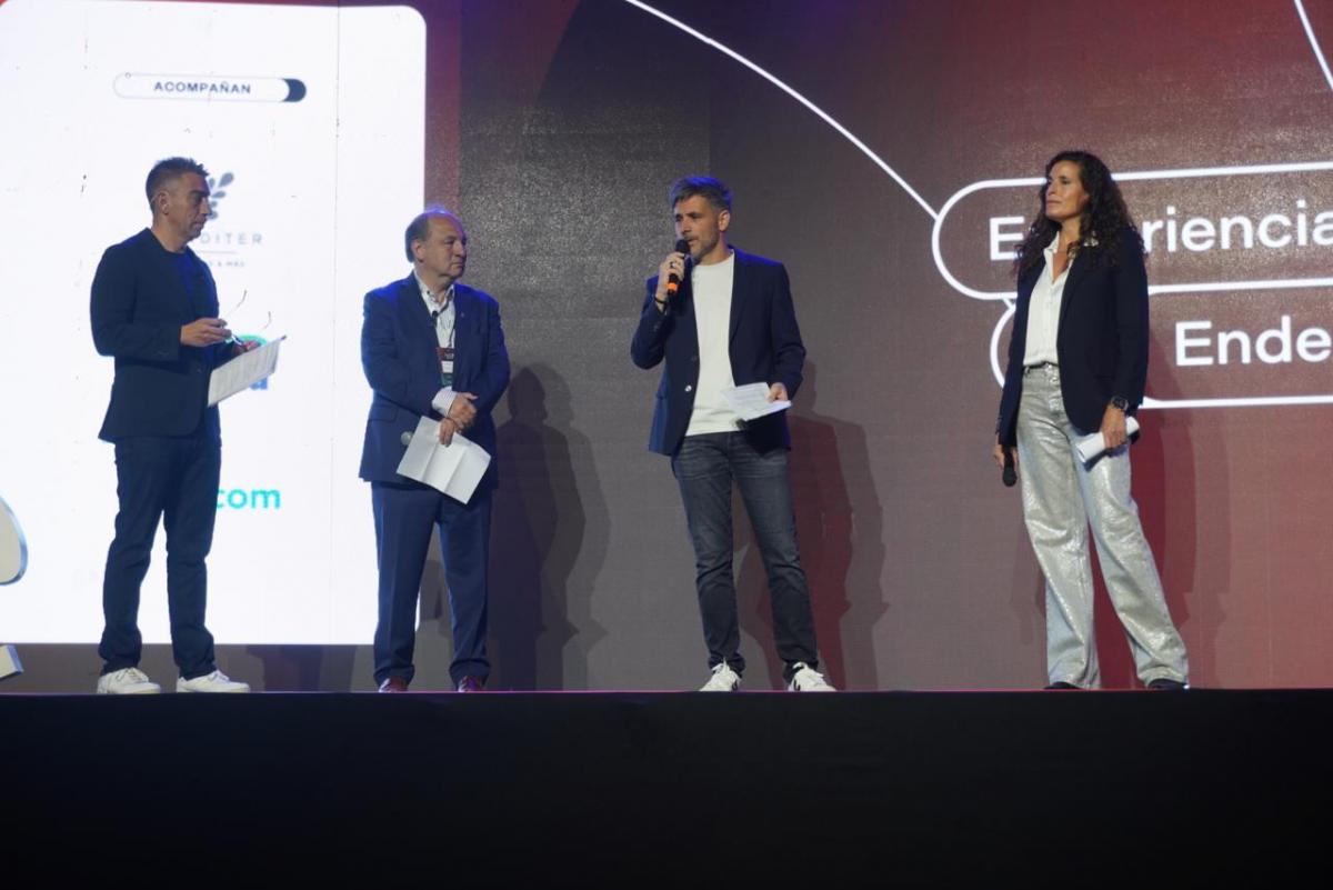 José Zambrano, Ricardo Villada,  Franco Mignacco y Celeste Ballar en la apertura de Endeavor NOA 