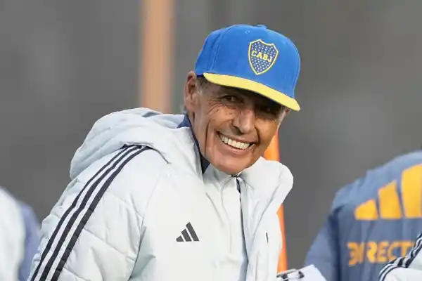 Russo se pone firme para evitar que en Boca vuelva a reinar el caos