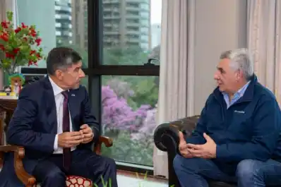 La pizarra de la política: analizan el DNU que modifica la Ley de Ministerios