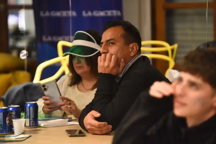 EN LA REDACCIÓN. Vinieron desde distintos puntos de Tucumán.