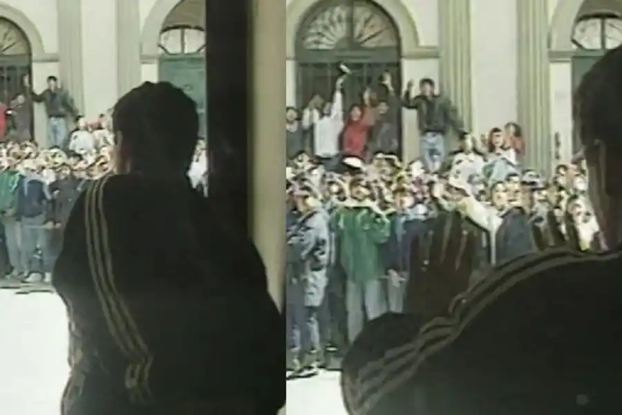 ICONO. La fachada del “Gigante del Norte” de Salta muestra murales de Maradona: su gol de penal en 1994 y la clásica imagen del 86 con la pelota en sus pies.